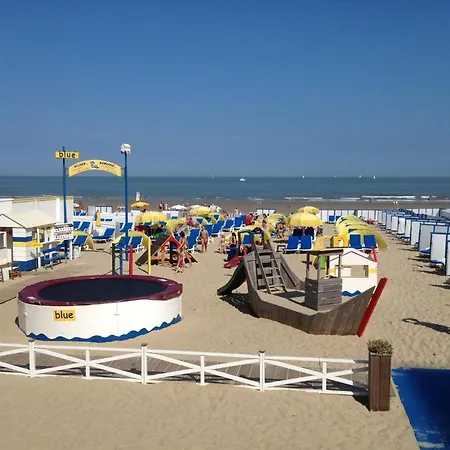 Strandhotel מלון